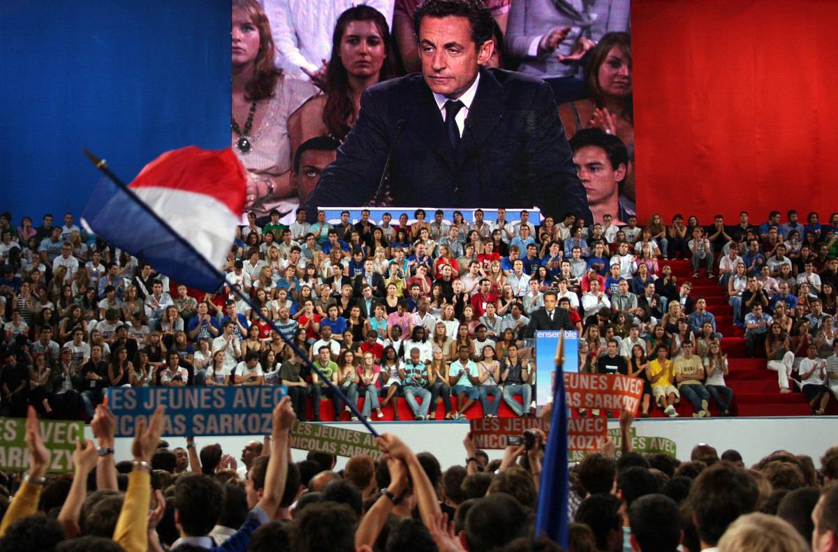 Sarkozy: "Basta con i figli del Sessantotto"