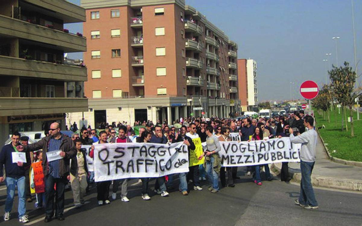 Ponte di Nona, residenti in piazza