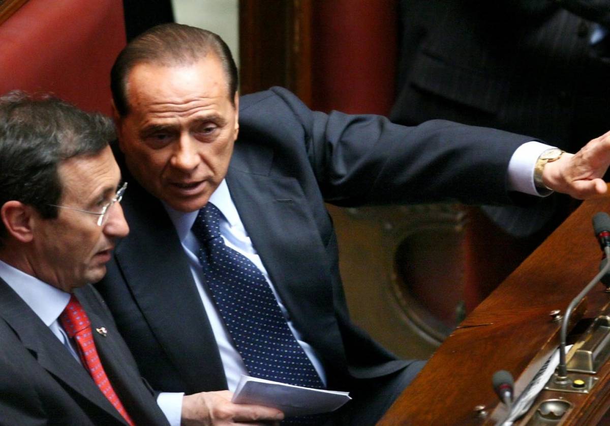 Berlusconi e Fini: trionfo dei nostri valori