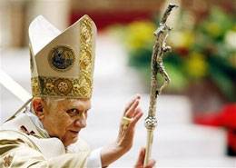 Il Papa: "La Chiesa non fa politica, rispetta gli Stati"