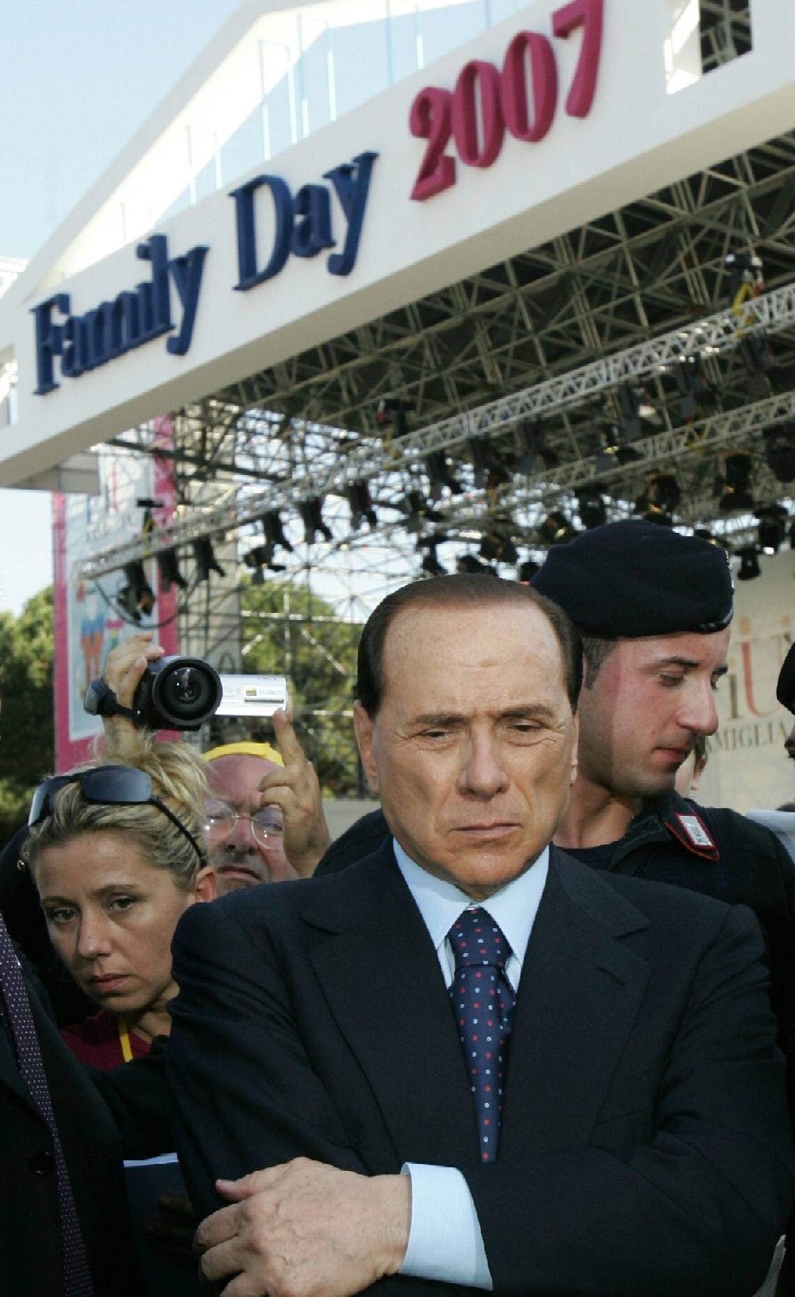 Berlusconi: "I veri cattolici non possono stare a sinistra"