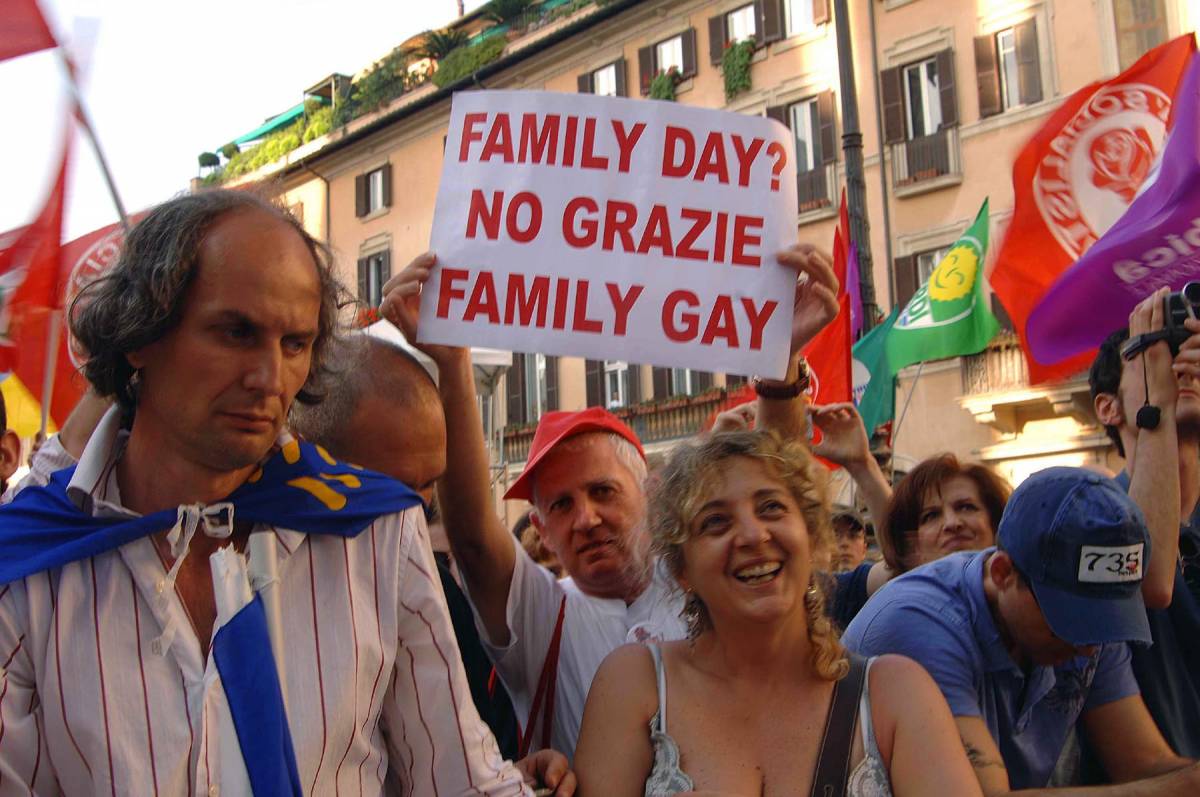 Fassino: "Sui Dico nessun passo 
indietro. I Ds al Gay Pride"