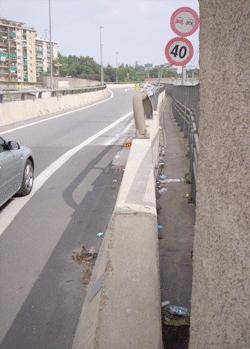 Aeroporto, la strada non c’è