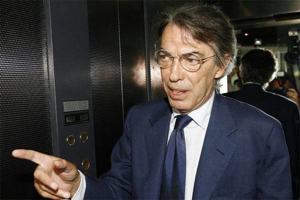 Moratti e lo striscione: "Il caso è chiuso"