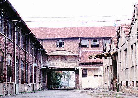 La scuola media Colorni vince con «La fabbrica del vapore»