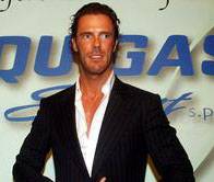 Pignorati i mobili a Mario Cipollini