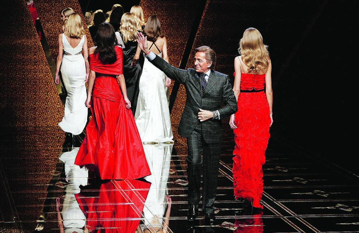 Valentino passa di mano e dice addio  alla Borsa