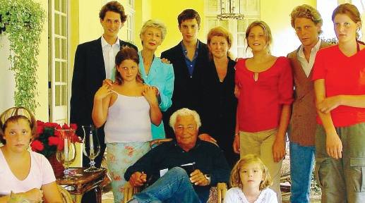 Agnelli, caccia ai beni all’estero 
"Ma non ce l’ho con la famiglia"