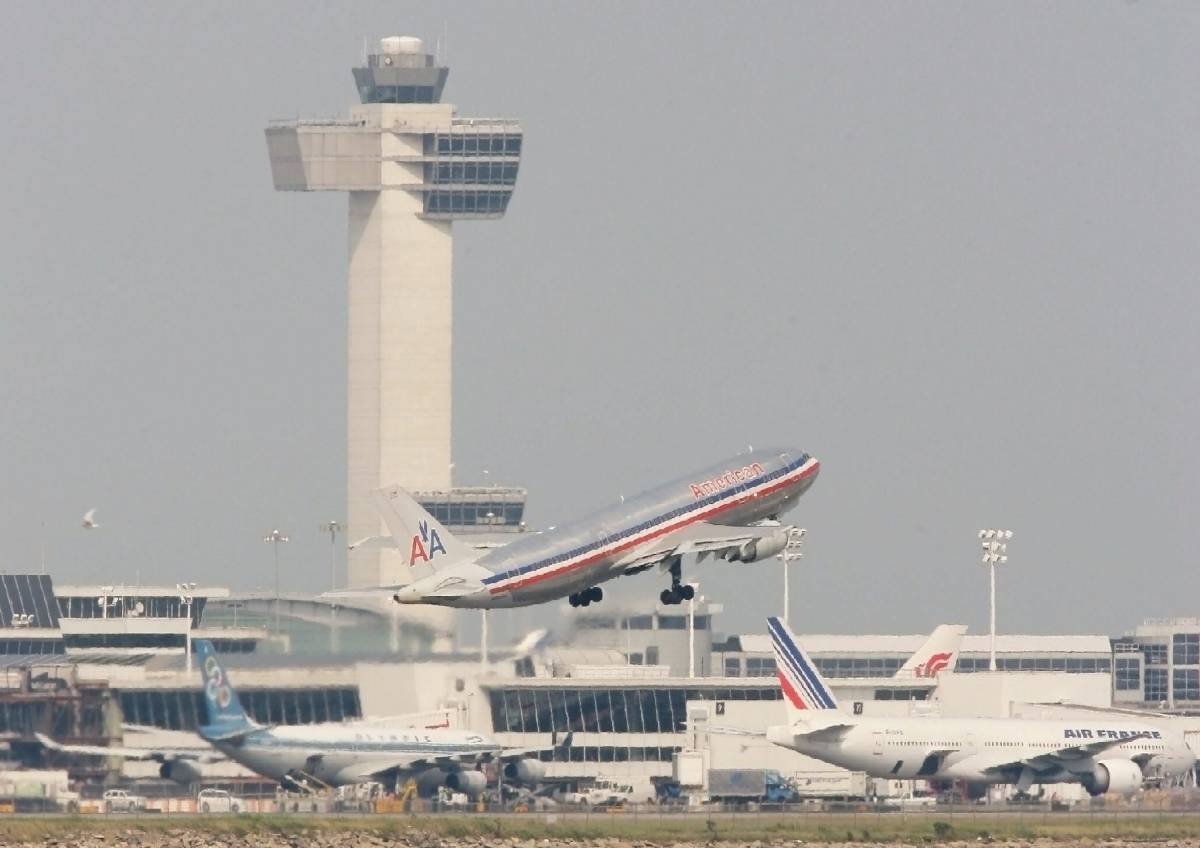 Volevano far saltare l’aeroporto di New York