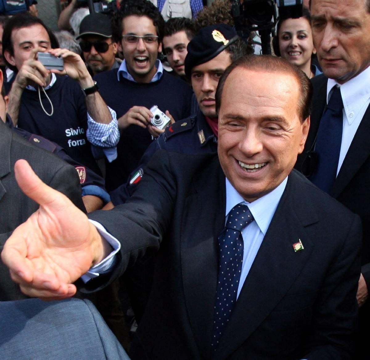 Berlusconi: "Elezioni via maestra. A sinistra tecniche staliniste per coprire le malefatte"