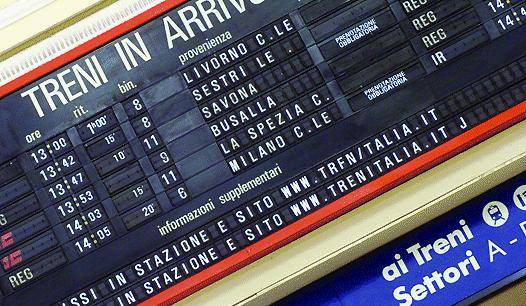 Treni, scontro chiude la Genova-Roma