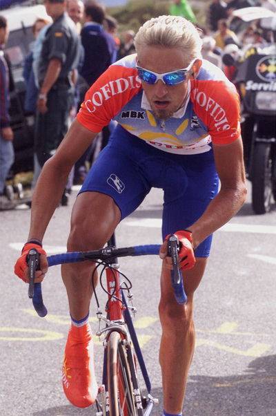 Il ciclista belga Vandenbroucke tenta il suicidio: è grave