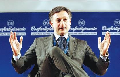 La rabbia di artigiani e commercianti: "Il governo ci soffoca"