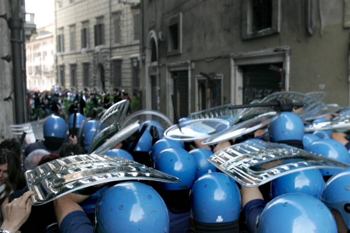 Bush a Roma, liberi gli otto fermati dopo gli scontri con la polizia