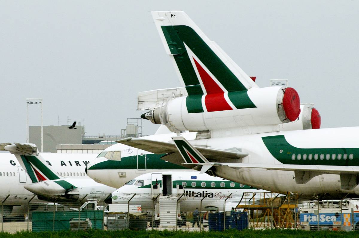 Il "nodo" Deloitte frena il cda Alitalia