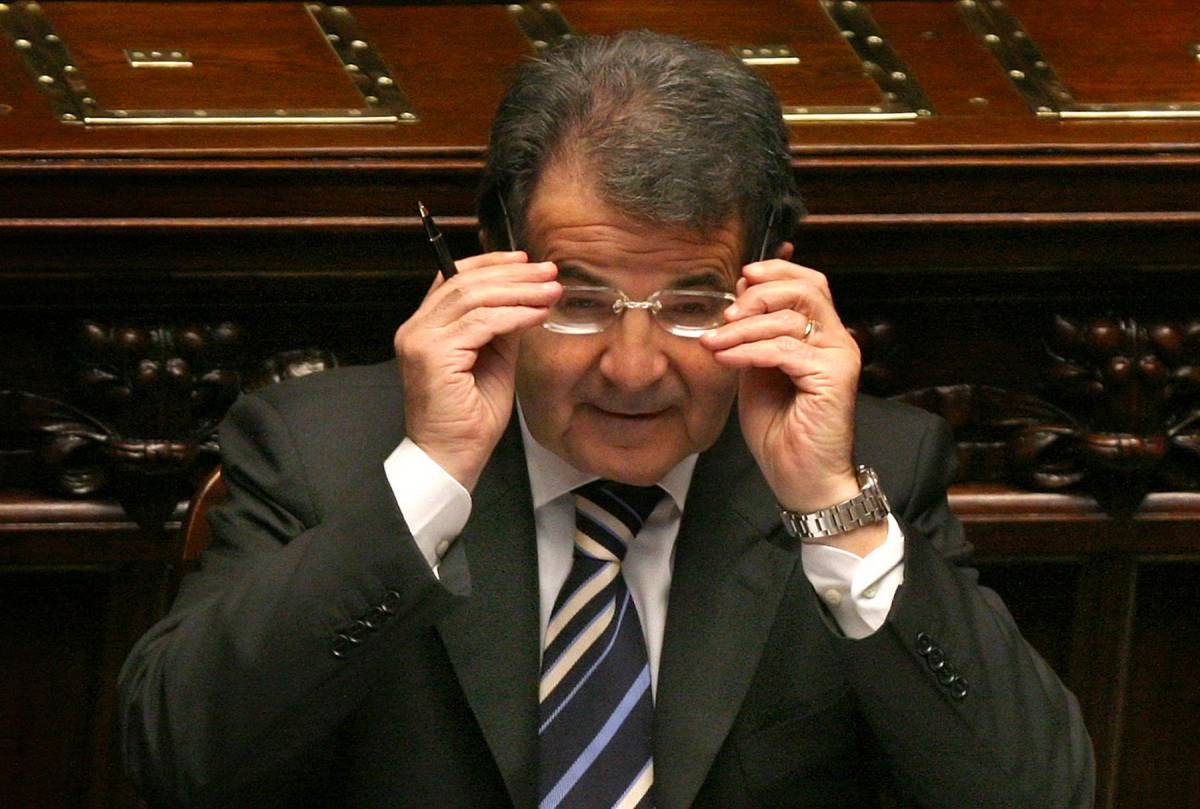 Prodi costretto dalla Quercia a fare il difensore d’ufficio