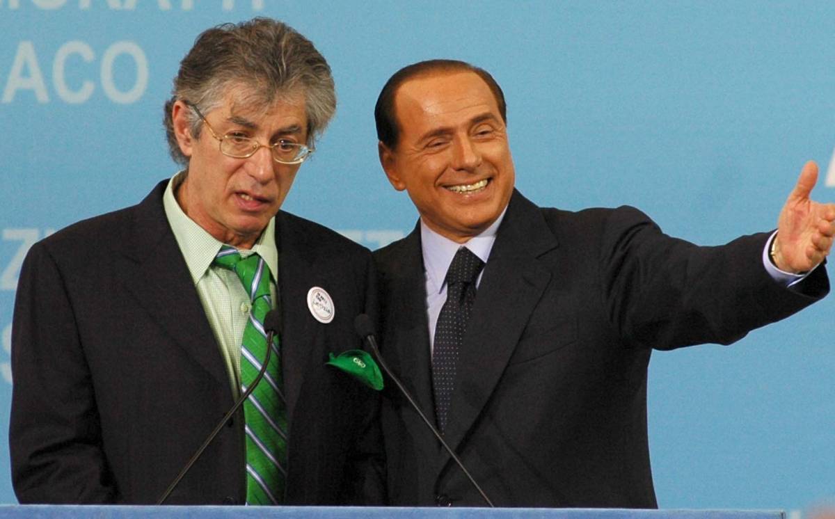 Berlusconi: "L'Unione è arrogante" 
Bossi attacca: Prodi se ne deve andare