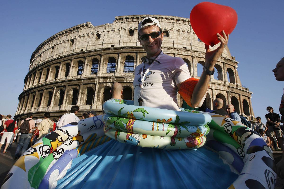 Ci sono tre ministri che vogliono sfilare in piazza con i gay