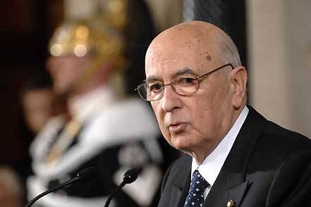 Napolitano lancia l'allarme: 
"La mafia sta rialzando la testa"