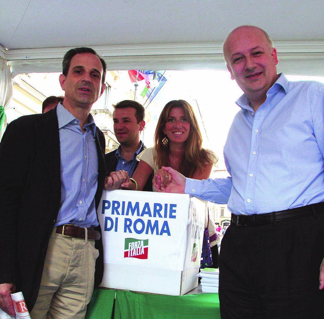 Forza Italia riparte da Roma: folla ai gazebo delle primarie