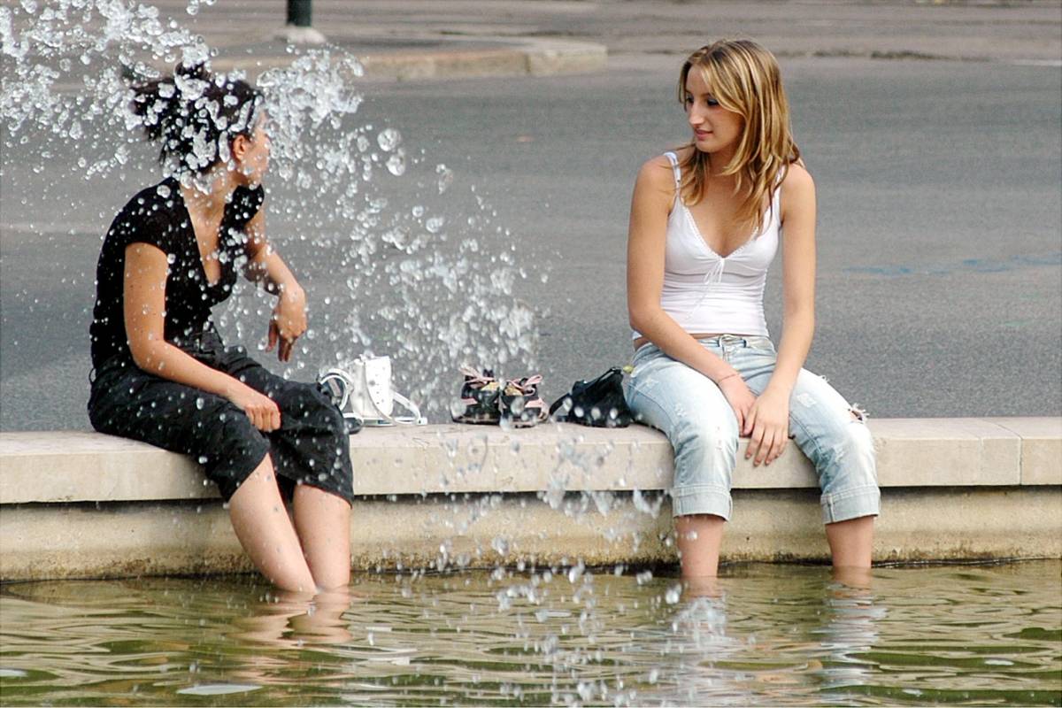 Caldo, è allarme: Italia a 40 gradi 
Consumi elettrici ai massimi storici