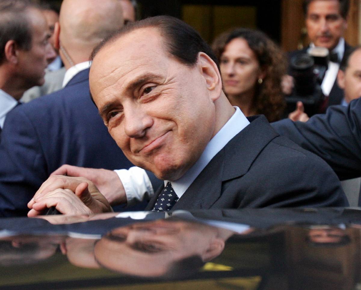 Berlusconi: "Veltroni? Anche lui 
sarà ostaggio dell'estrema sinistra"