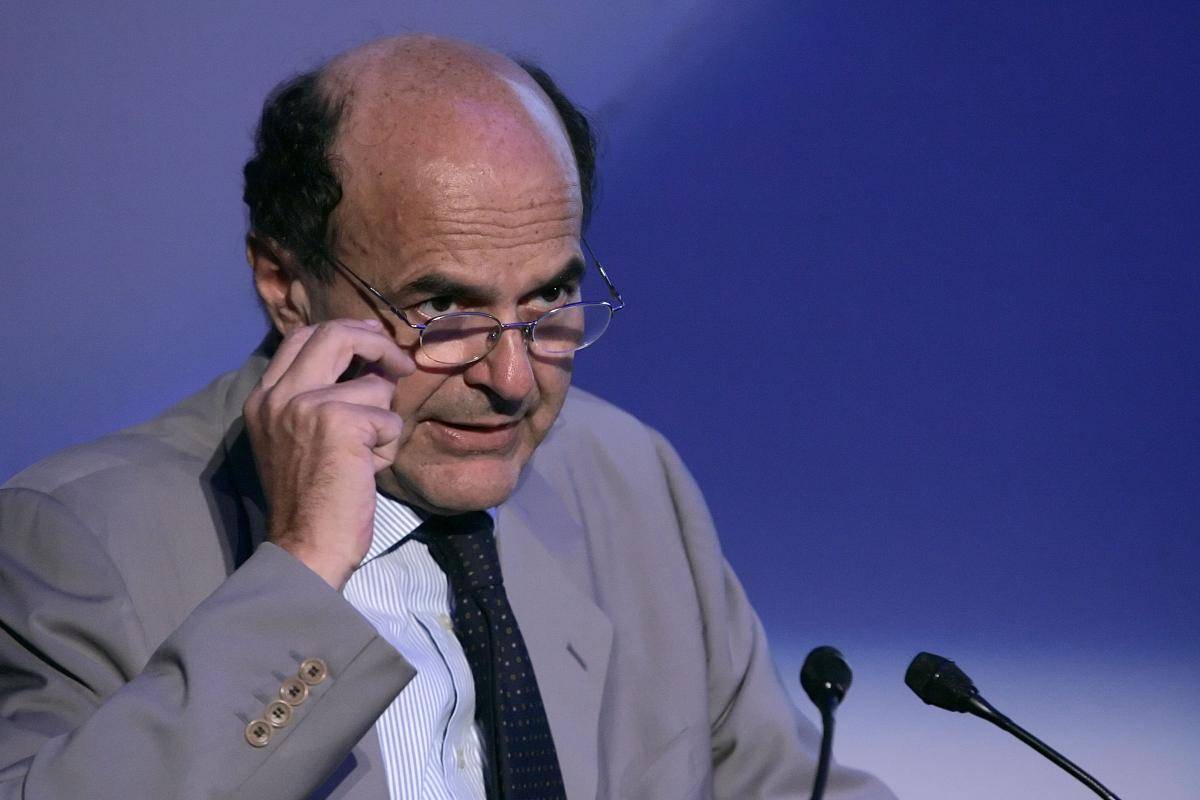 Bersani: "Faremo verifiche sui contatori"