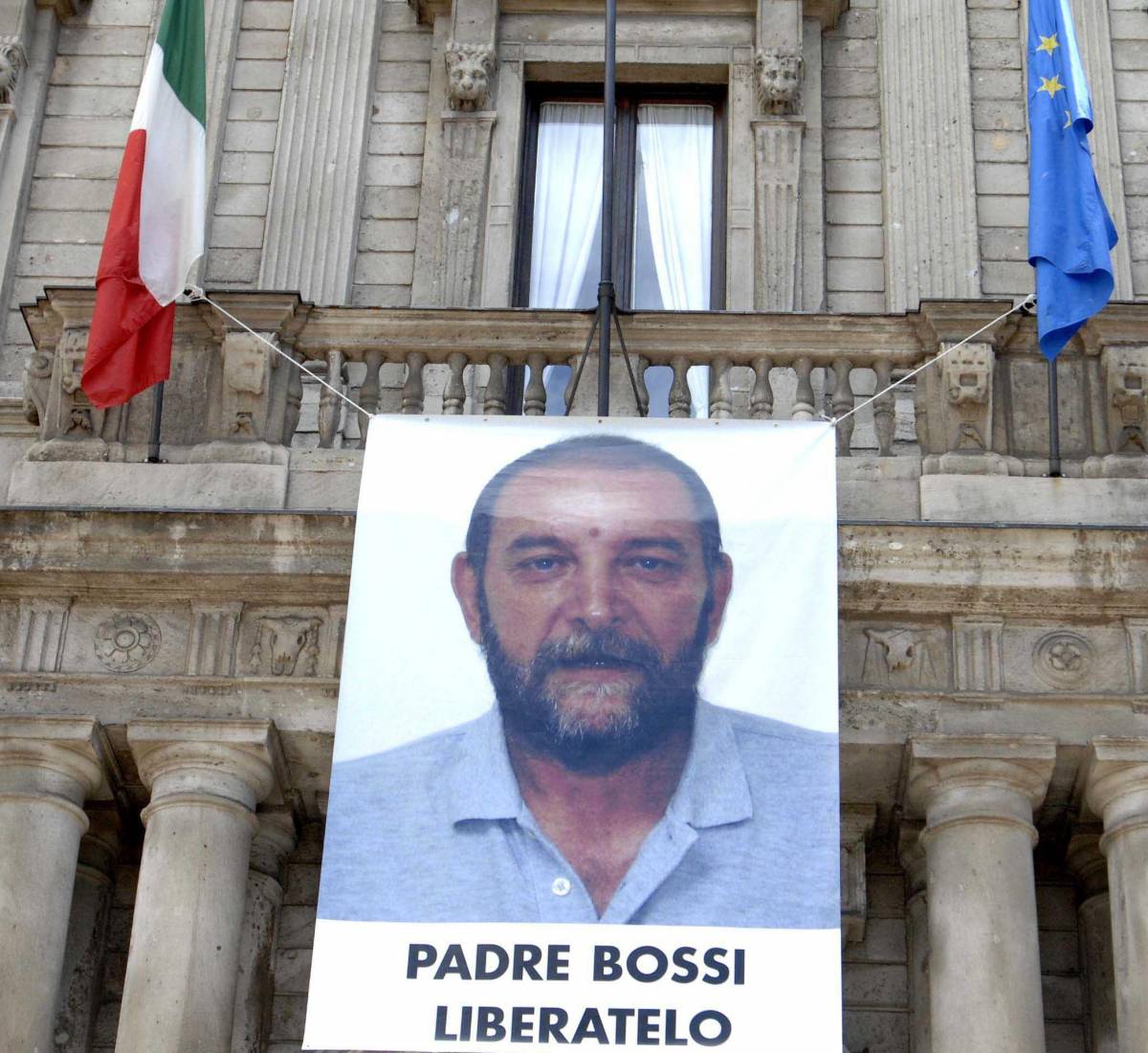 Padre Bossi, la Farnesina ha una foto 
"Stiamo verificando l'autenticità"