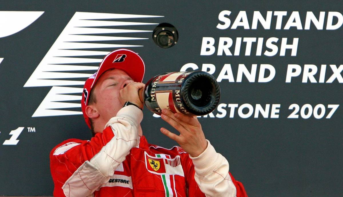 Silverstone, colpo di Raikkonen 
nel tempio delle McLaren