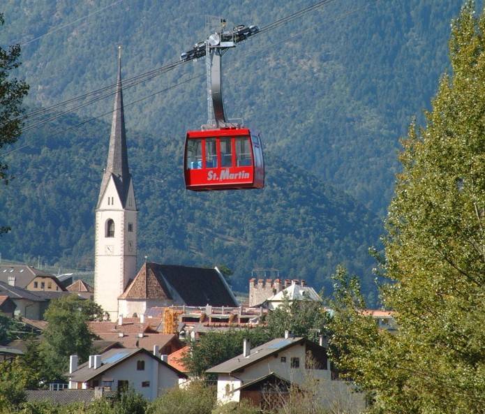 Bolzano, bimbo precipita 
con la teleferica e muore