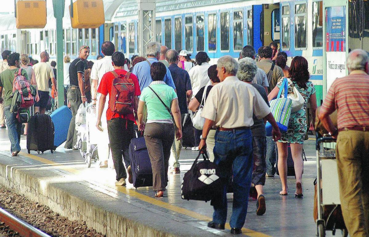 Treno trancia filo della tensione: Centrale nel caos