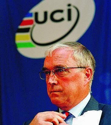 L’ipocrisia del ciclismo costretta alla fuga