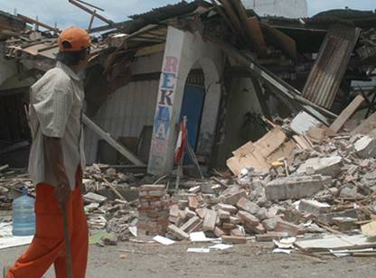 Indonesia, scossa di terremoto