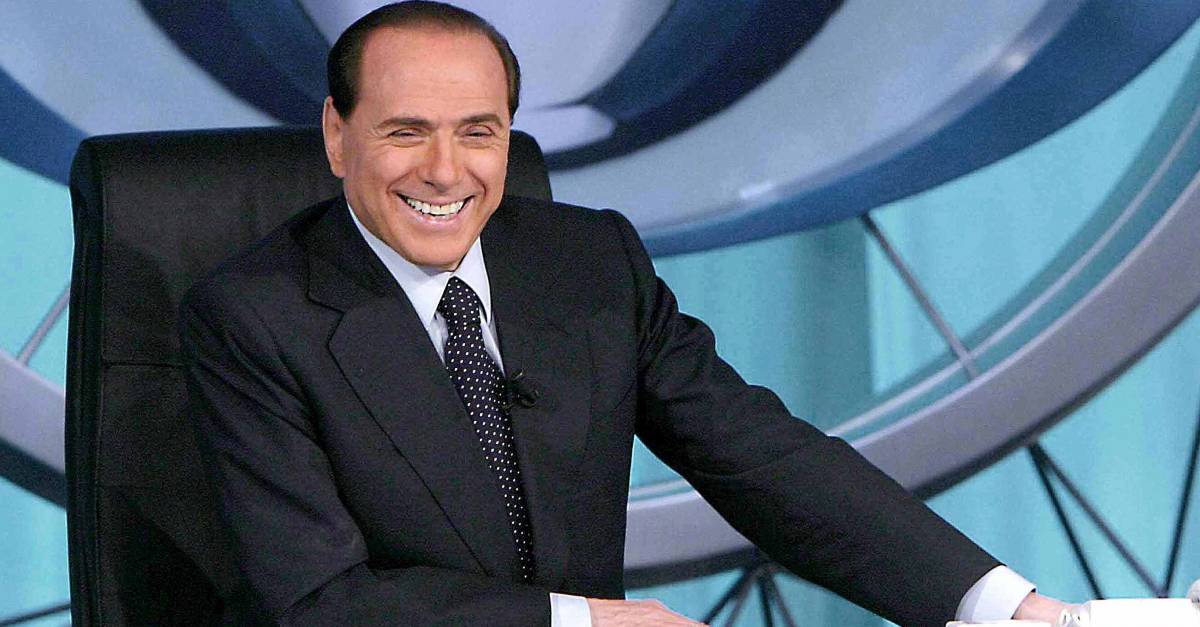 Quella perizia di nascondere 
la notizia che riabilita Berlusconi