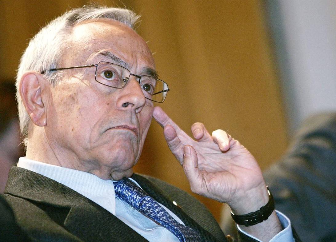 Previti, la Camera accoglie le dimissioni 
L'ex ministro: "Lascio da innocente"