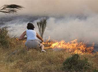 Canarie, paradiso a fuoco 
Gli sfollati sono 13.600 