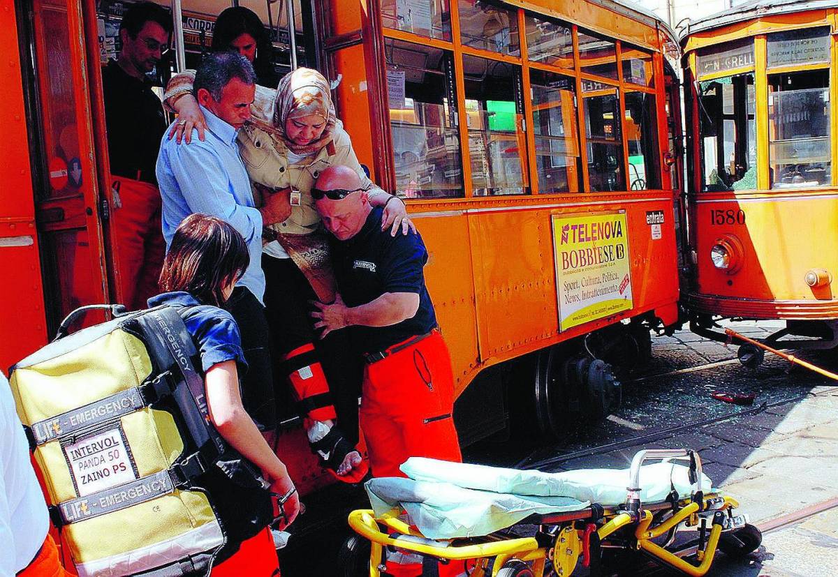 Due scontri fra tram: nove feriti in un giorno