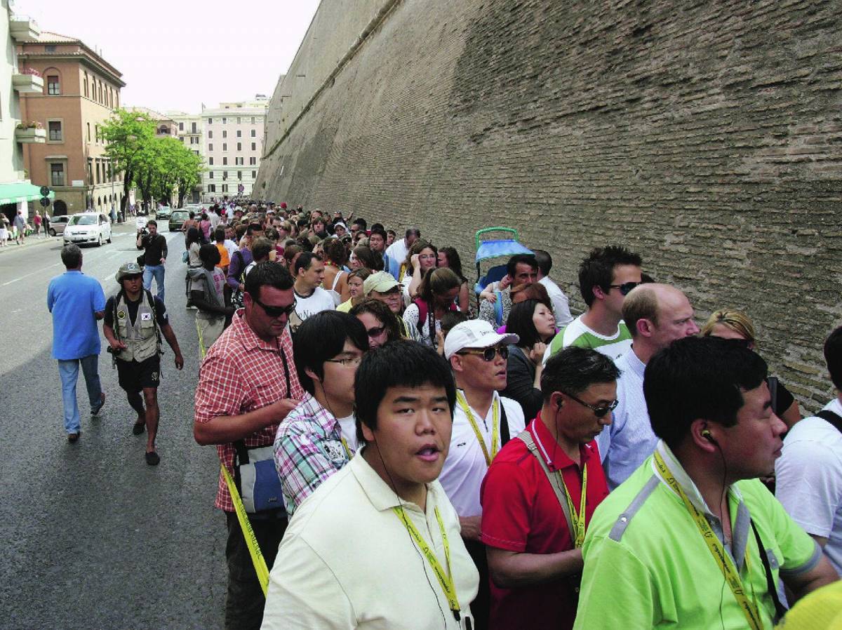 Musei e processioni Festa di mezza estate nella città deserta