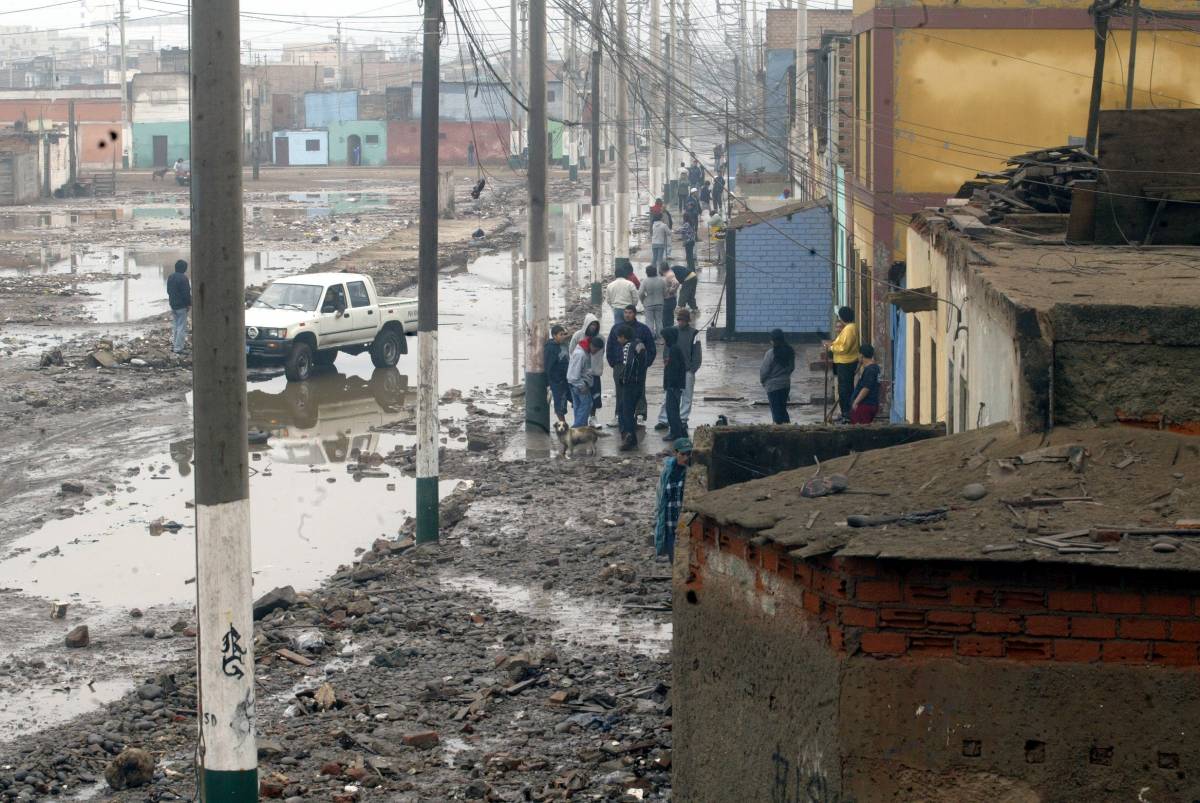 Violento terremoto in Perù: 
387 vittime e 2.500 feriti