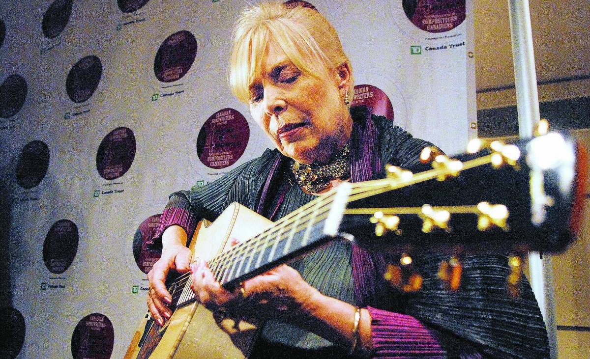 Joni Mitchell, la signora hippy rinasce cantando Kipling