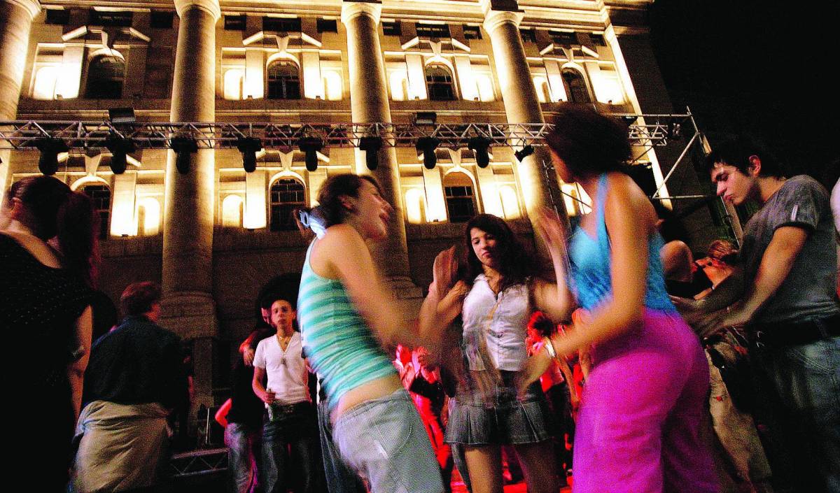 Notte bianca,  la città fa un salto negli Anni ’70