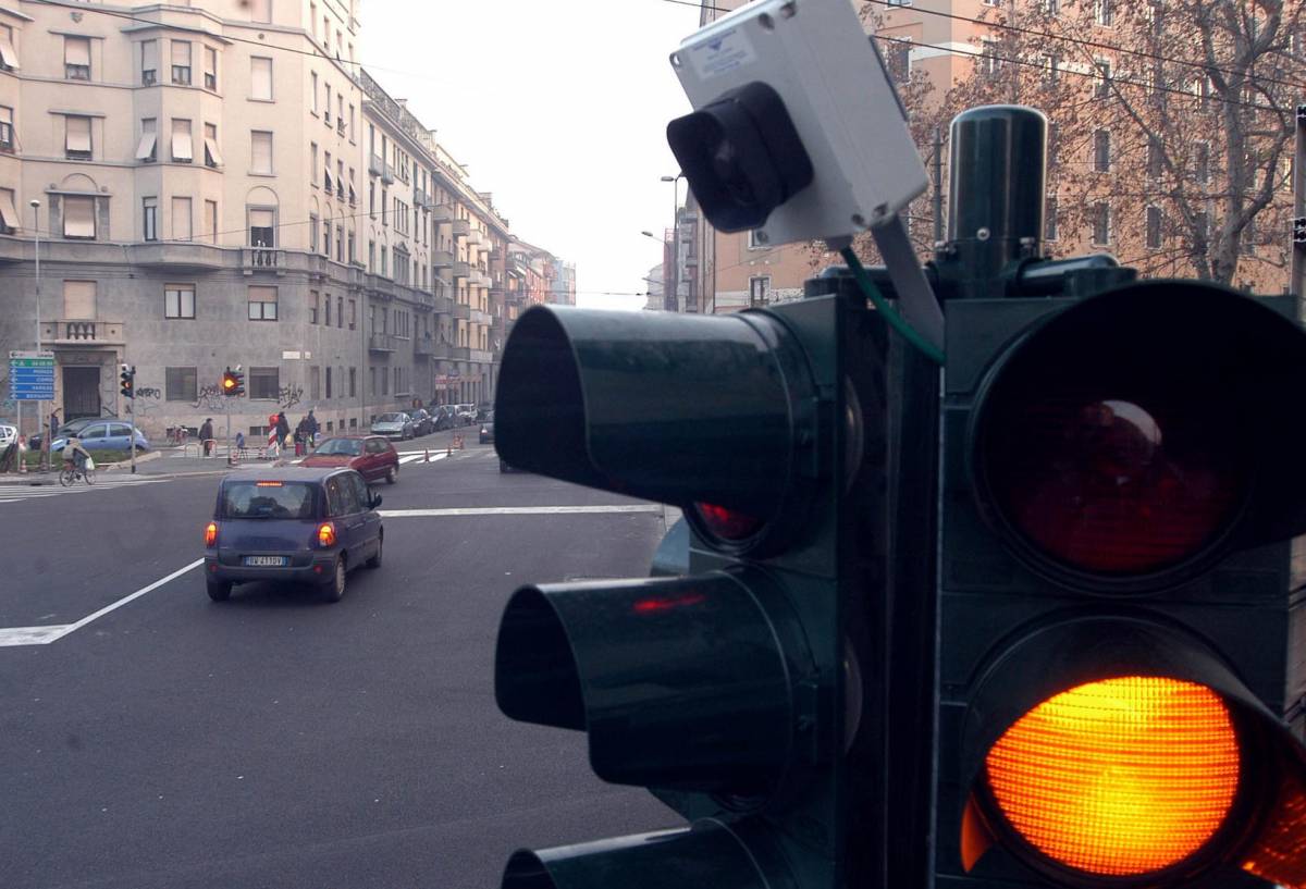 Ecco il «giallo» dei semafori gialli