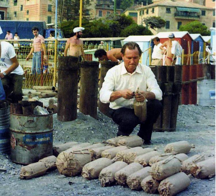 Recco pronta a far fuochi per la festa della Madonna