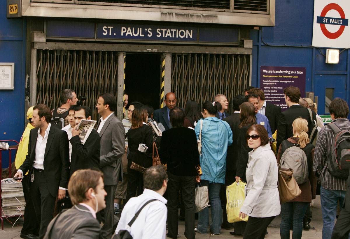 Londra, sciopero metro 
Tre milioni a piedi