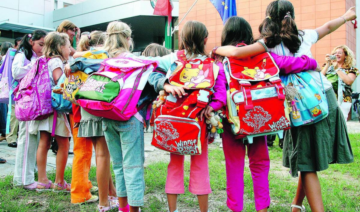 Gli studenti tornano a scuola, gli insegnanti no