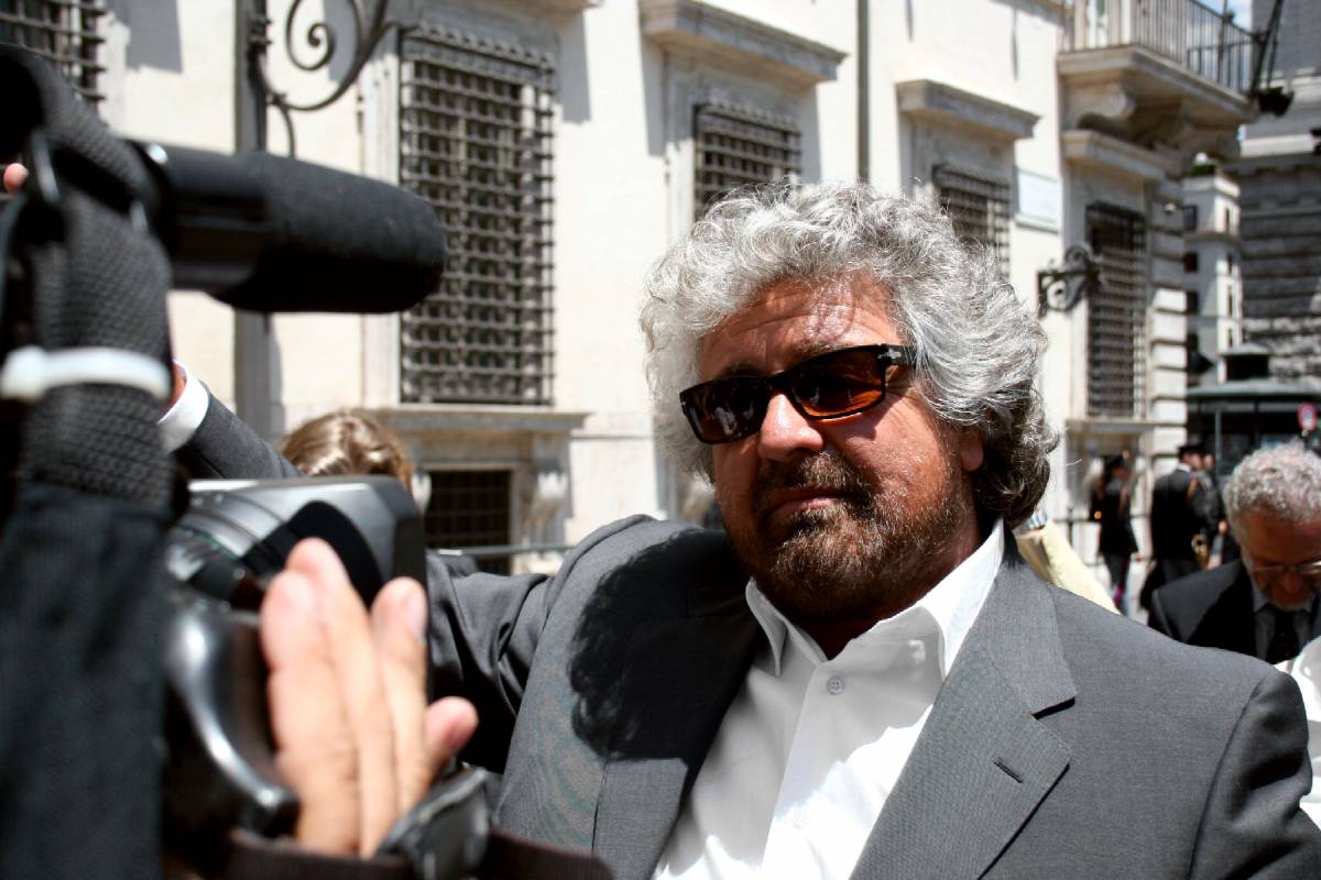 Grillo fa litigare Mastella e Di Pietro