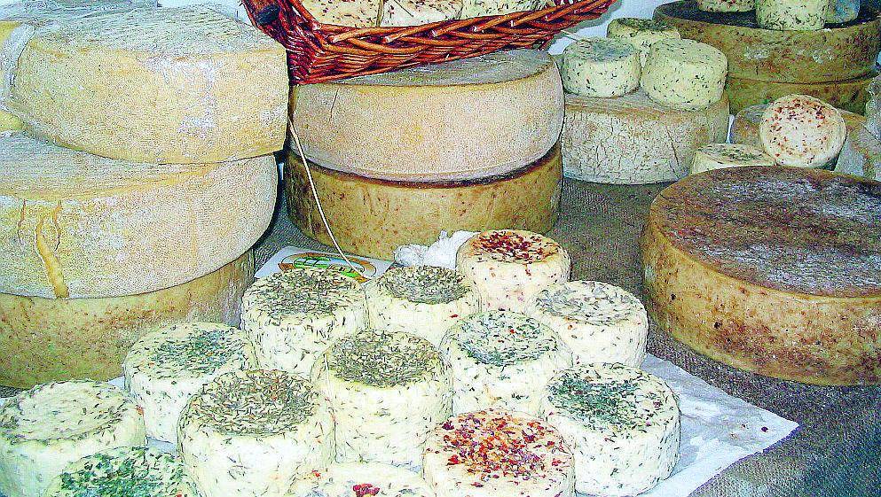 Franciacorta in bianco, il trionfo dei formaggi