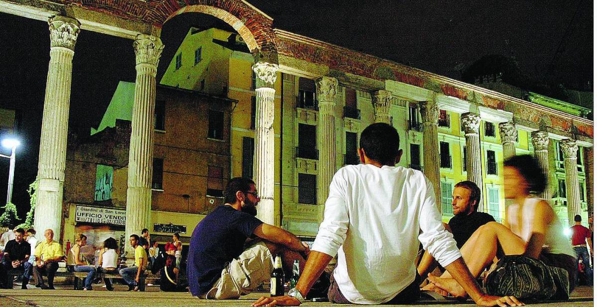 Colonne, un cinema all’aperto ma con le cuffie