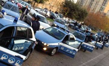Sicurezza a rischio, Prodi taglia 
anche le volanti della polizia