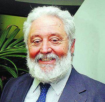 Il delegato Testu: «Ha dato un forte sostegno alla candidatura». Il belga Bousmar: «Un’accoglienza molto generosa, credo che sia tipica di Milano» Coppe e simpatia, Berlusconi spinge l’Expo Gli ispettori a pranzo ad Arcore: per loro menù tricolore 